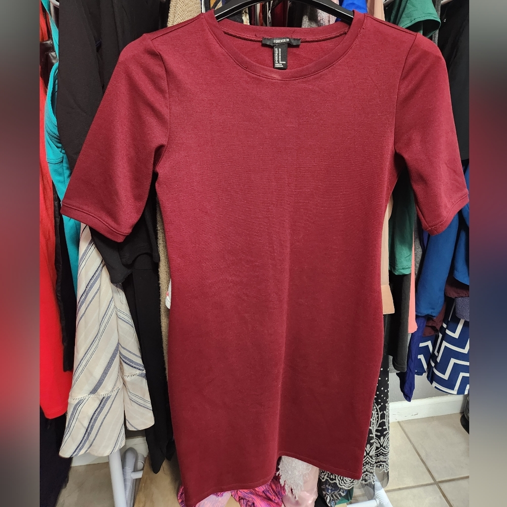 Deep ReD Forever 21 Dress